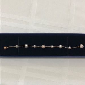 Swarovski Rose Gold Bracelet with white pearls